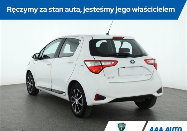 Toyota Yaris cena 61000 przebieg: 43689, rok produkcji 2018 z Radlin małe 211